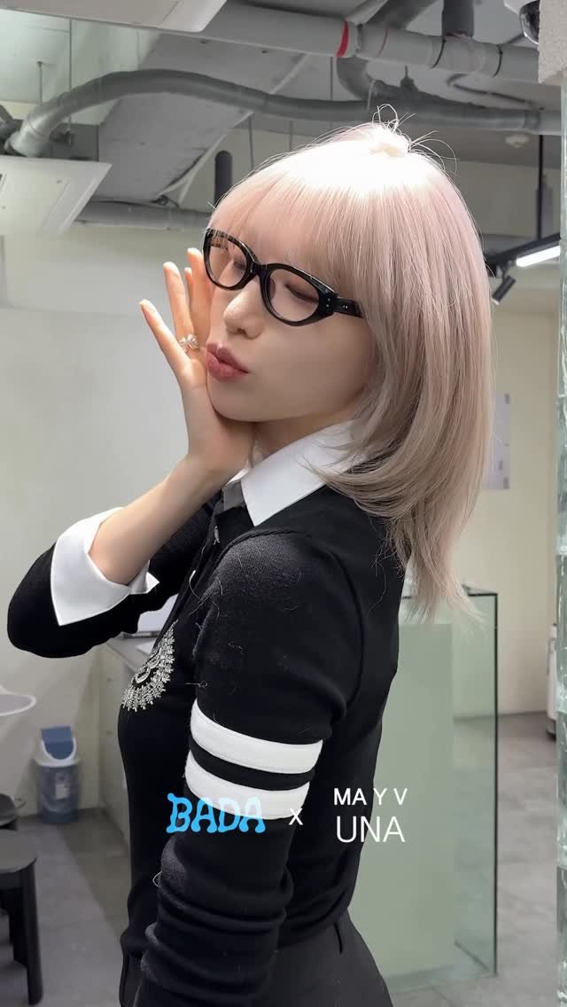 mayv_jinju 게시물 이미지: #화이트베이지 #백금발 #미디움레이어드컷 #메이브유나

화이티하고 영롱 그자체...