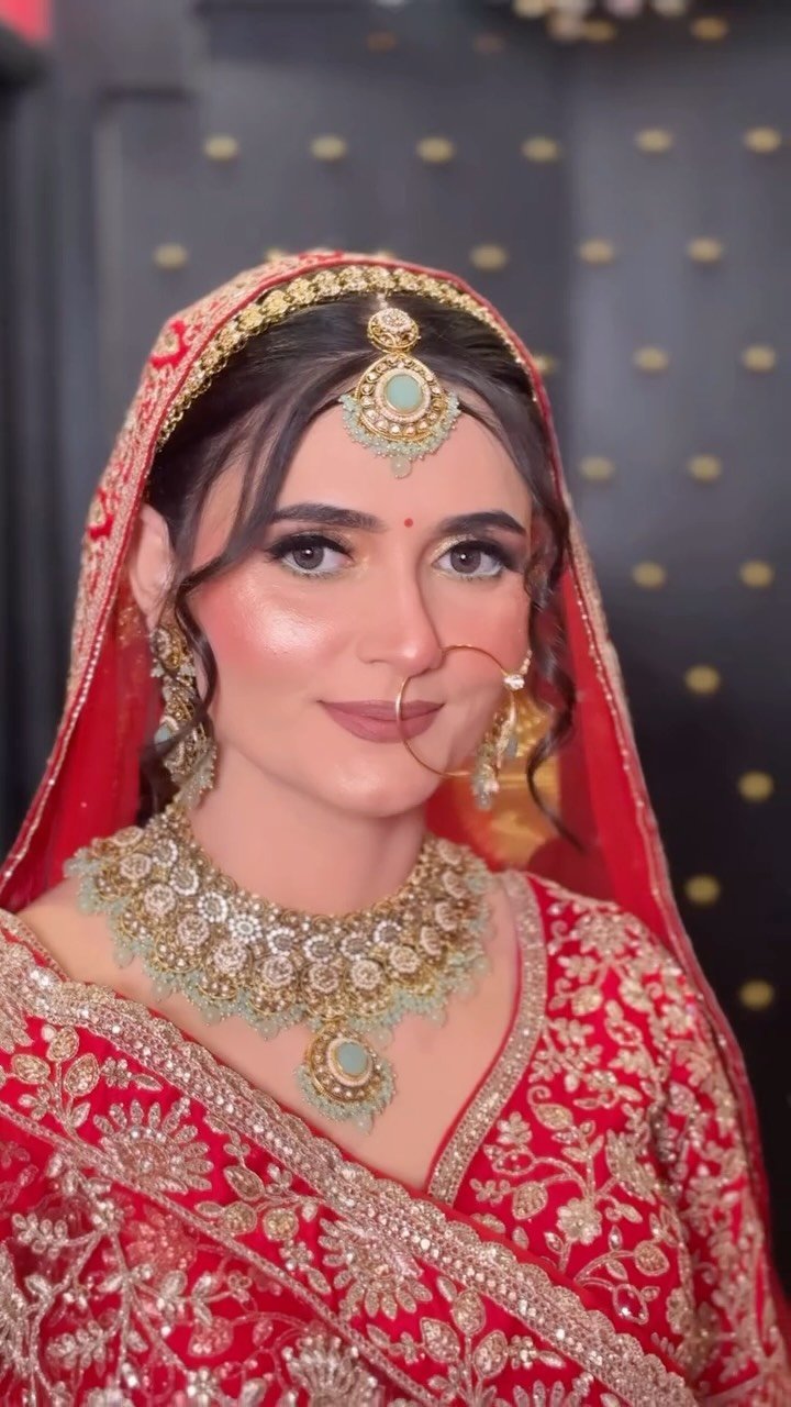 mbm_makeup_studio 게시물 이미지: What a stunning bride 😍 Her bridal makeup look...