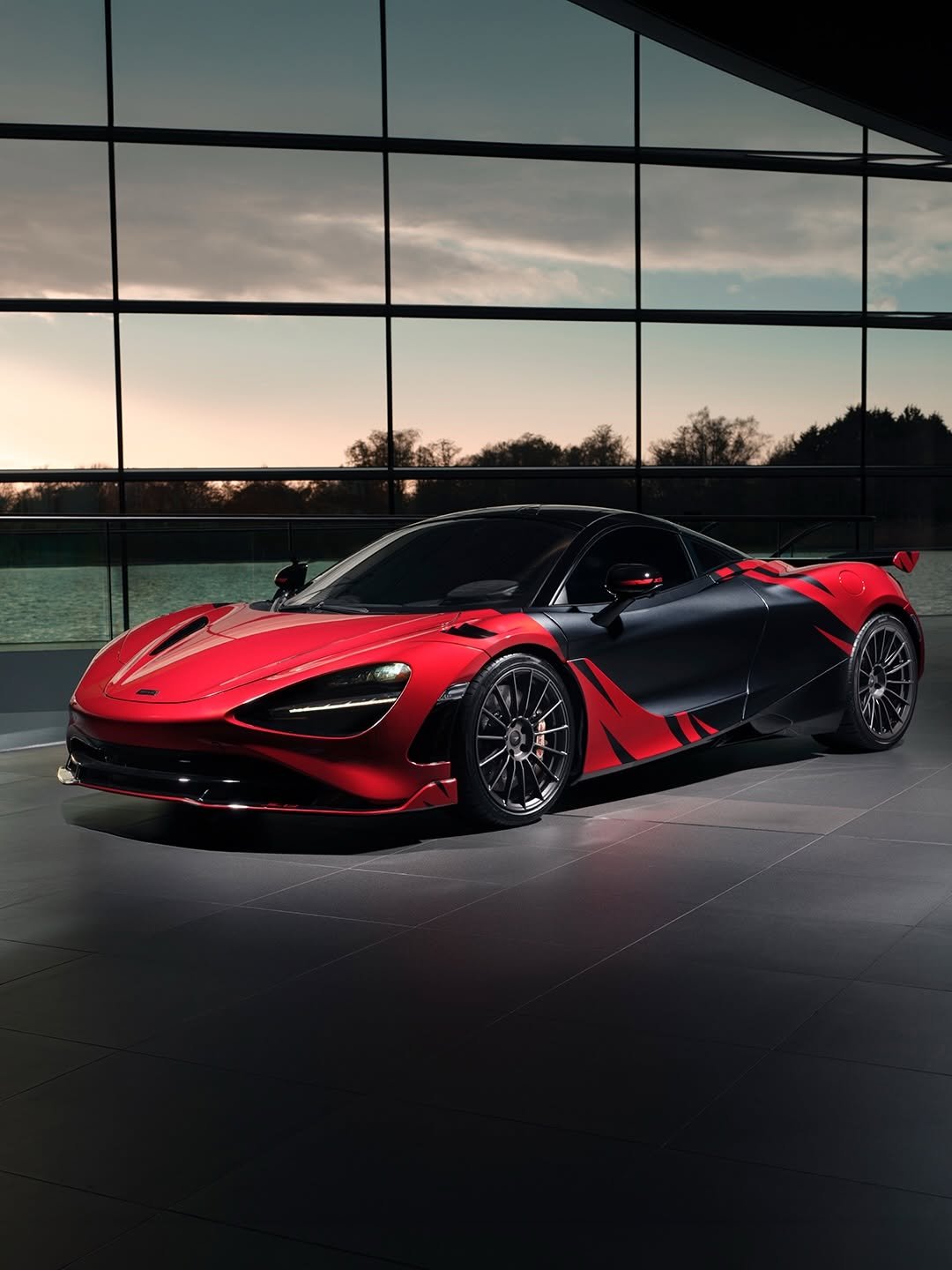 mclarenauto 게시물 이미지: The limited-edition McLaren 750S JC96...