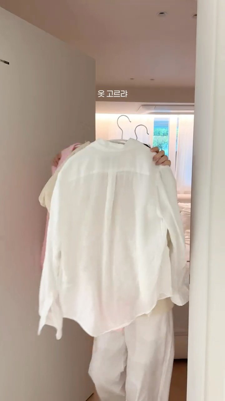 mcp_link_it 게시물 이미지: 바쁜 아침일수록 더욱 신경써야 하는 것👗 #광고 

매번 다림판 꺼내고 양손으로 옷...