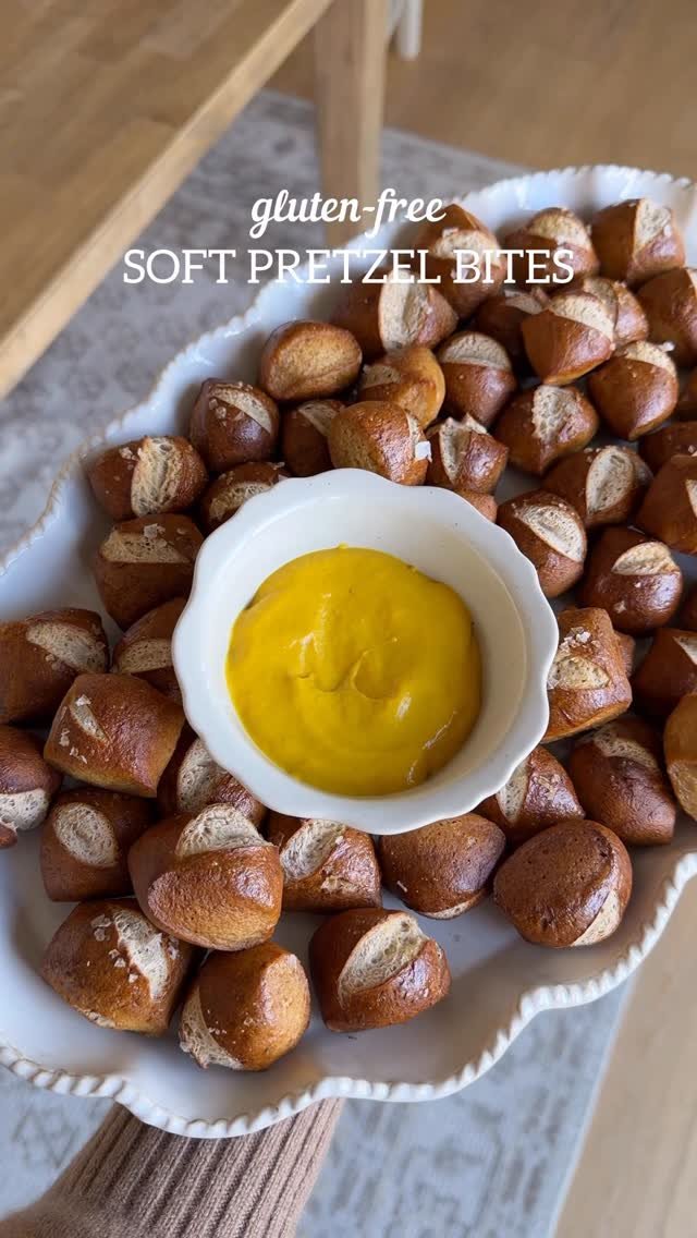 meaningfuleats 게시물 이미지: Gluten-Free Soft Pretzels! 🥨 Type “RECIPE” in...