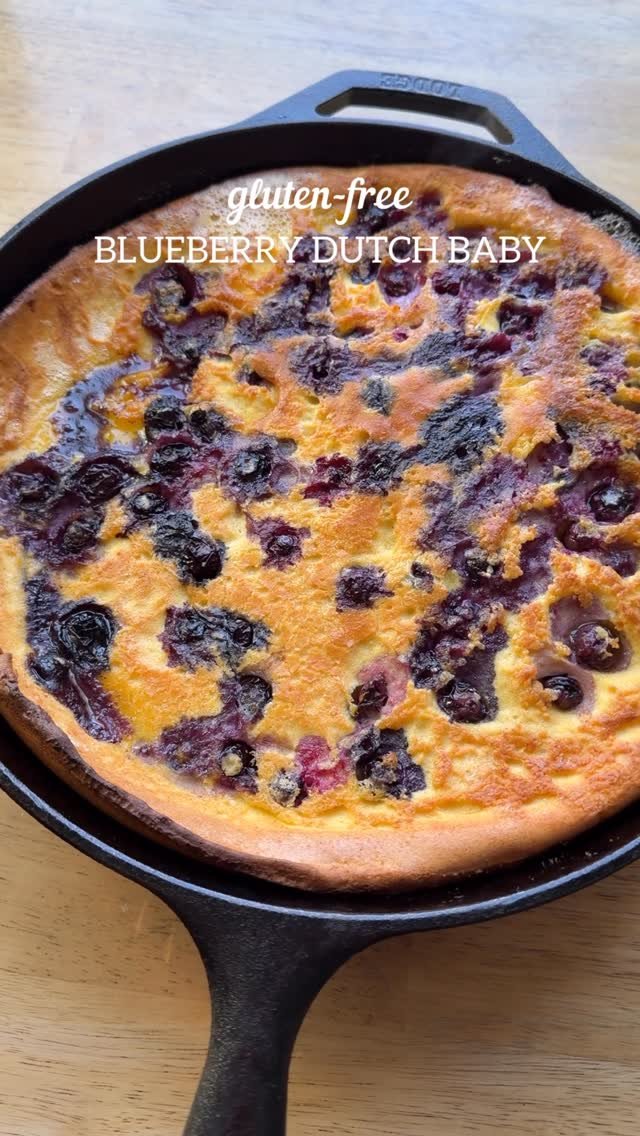 meaningfuleats 게시물 이미지: Gluten-Free Lemon Blueberry Dutch Baby! 🍋🫐...