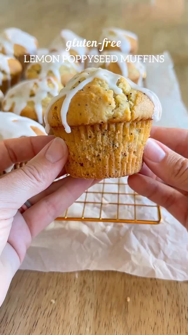meaningfuleats 게시물 이미지: Gluten-Free Lemon Poppy Seed Muffins! 🍋 Type...