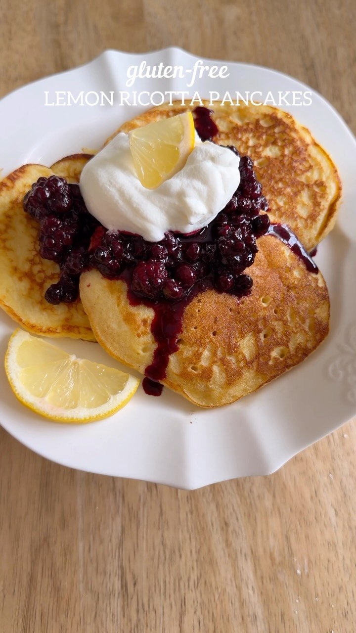 meaningfuleats 게시물 이미지: Gluten-Free Lemon Ricotta Pancakes! 🥞 Type...