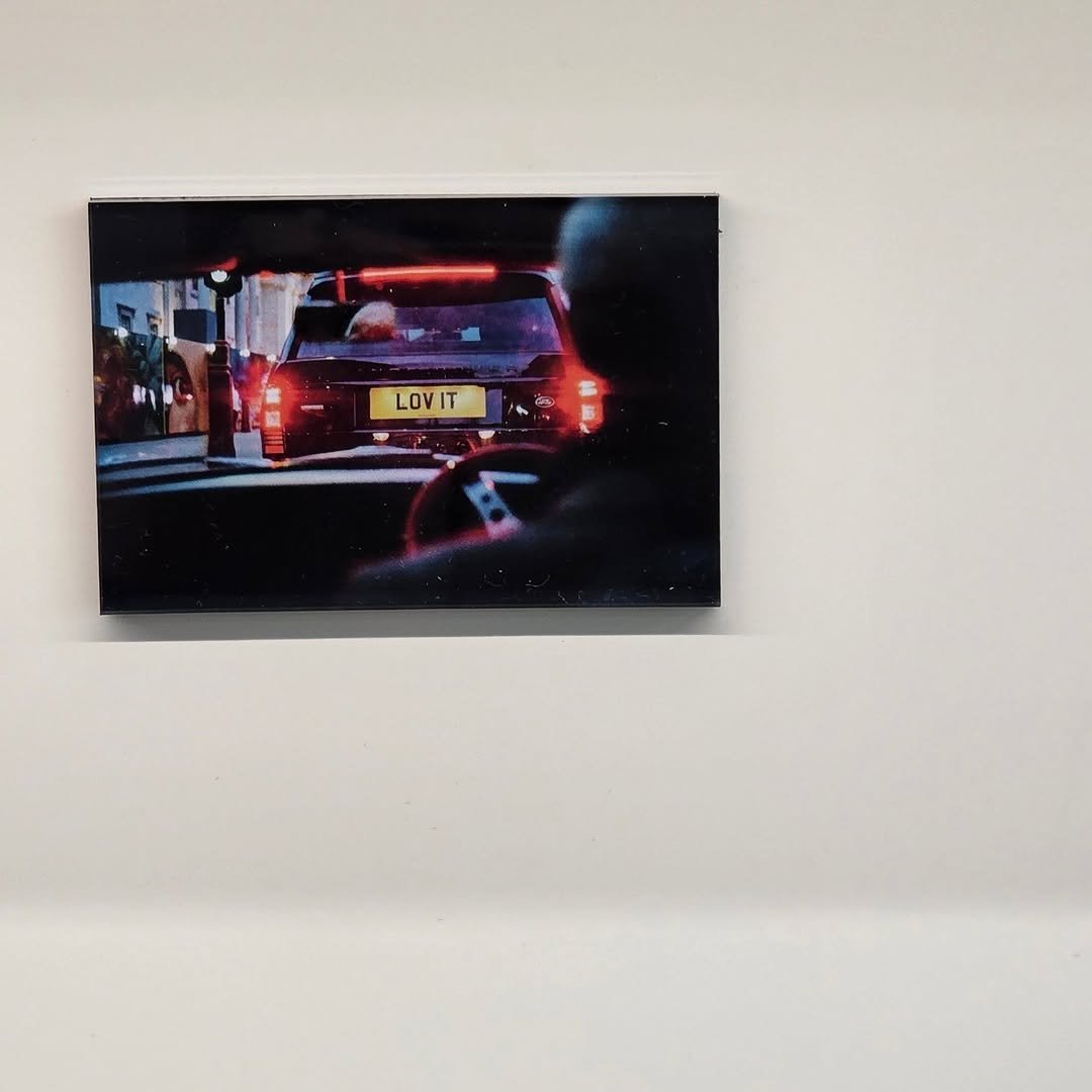 Photo by 서 은아 on October 19, 2025. May be art of text that says 'LOVIT T LOV'.