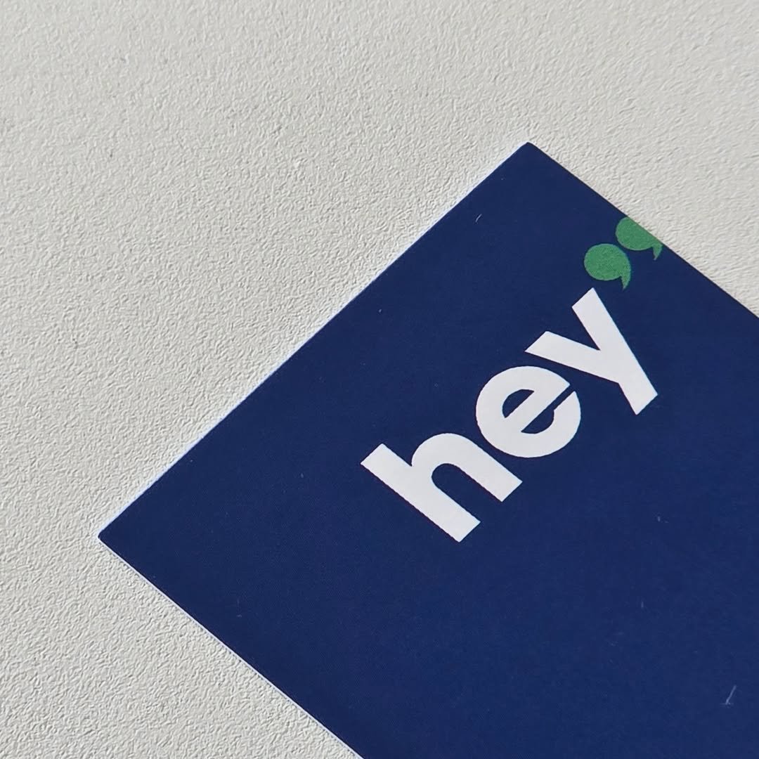 Photo by 서 은아 on November 06, 2025. May be an image of welcome mat and text that says 'hey'.