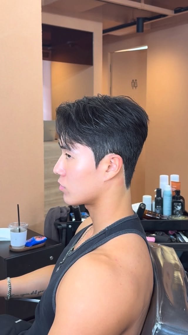 mens__juun 게시물 이미지: #남자짧은머리 #menshair 
 
 
원하는 모양을 위한 정확한 커팅
 
깔끔한...