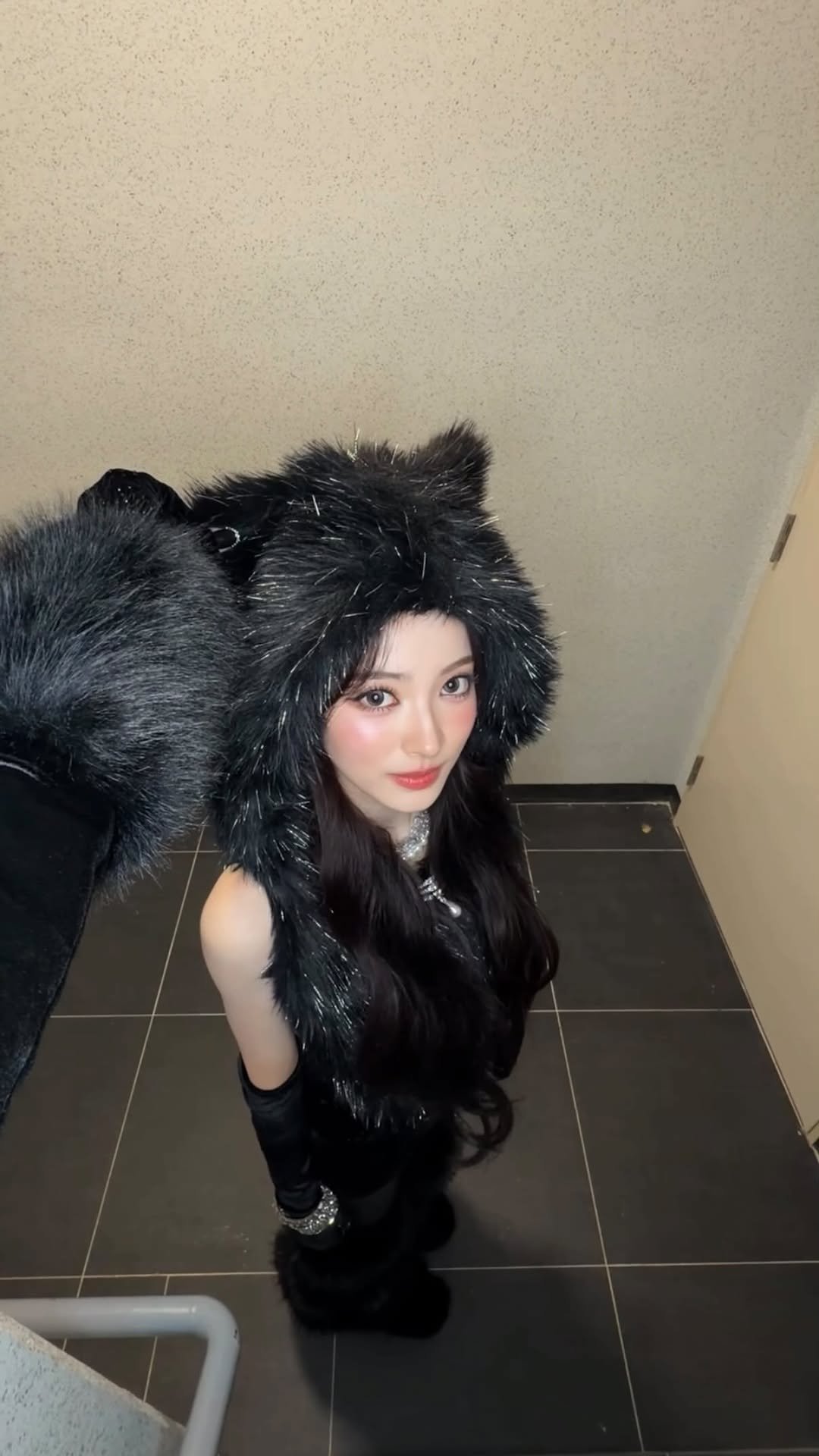 meovv 게시물 이미지: 🥺🐈‍⬛🥺🐈‍⬛

#MEOVV #미야오
#SOOIN #수인 #ANNA...