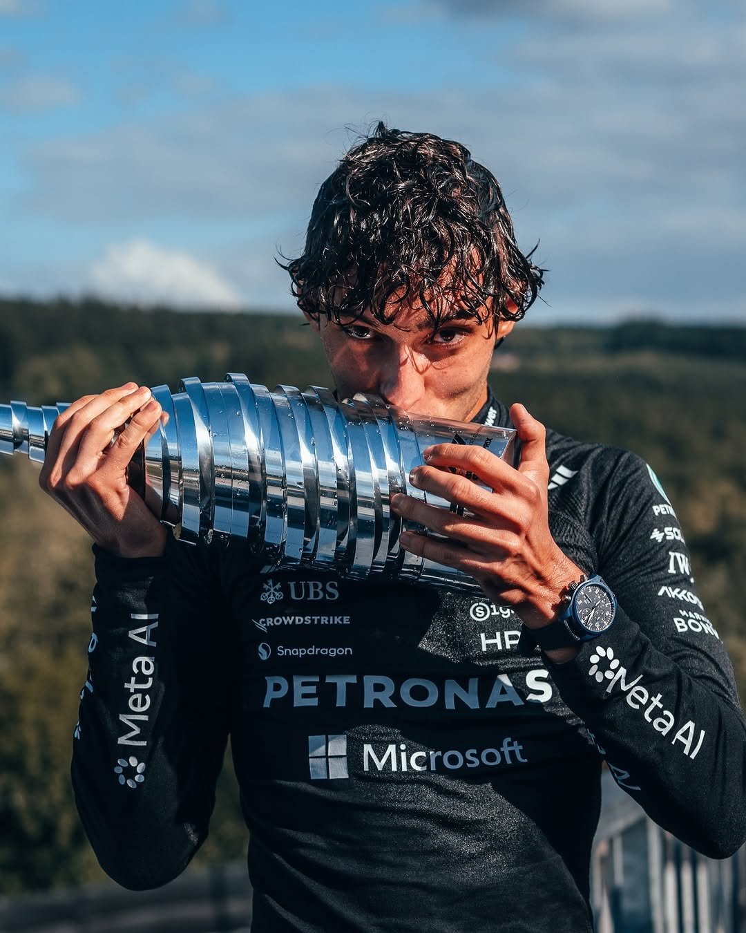 mercedesamgf1 게시물 이미지: A sixth Grand Prix win for Kimi 🤙🍾