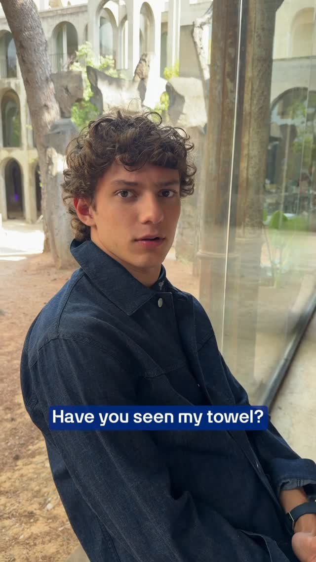 mercedesamgf1 게시물 이미지: Anyone seen @kimi.antonelli’s towel? 🤔