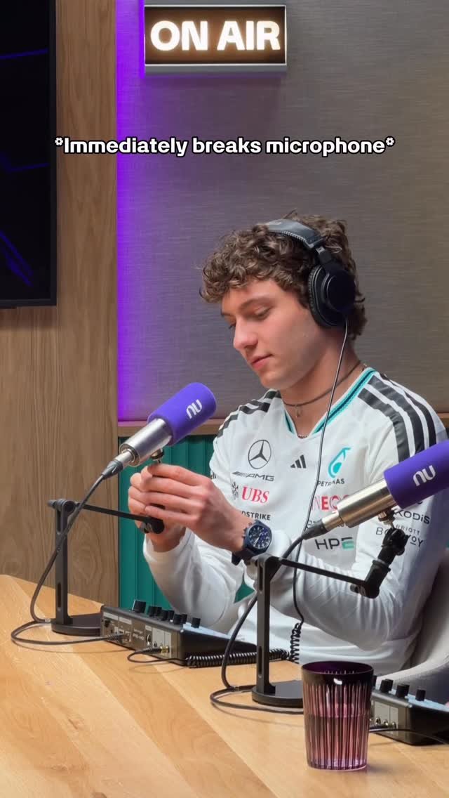 mercedesamgf1 게시물 이미지: 😳💥🎙️ That’s not how you want to start a...