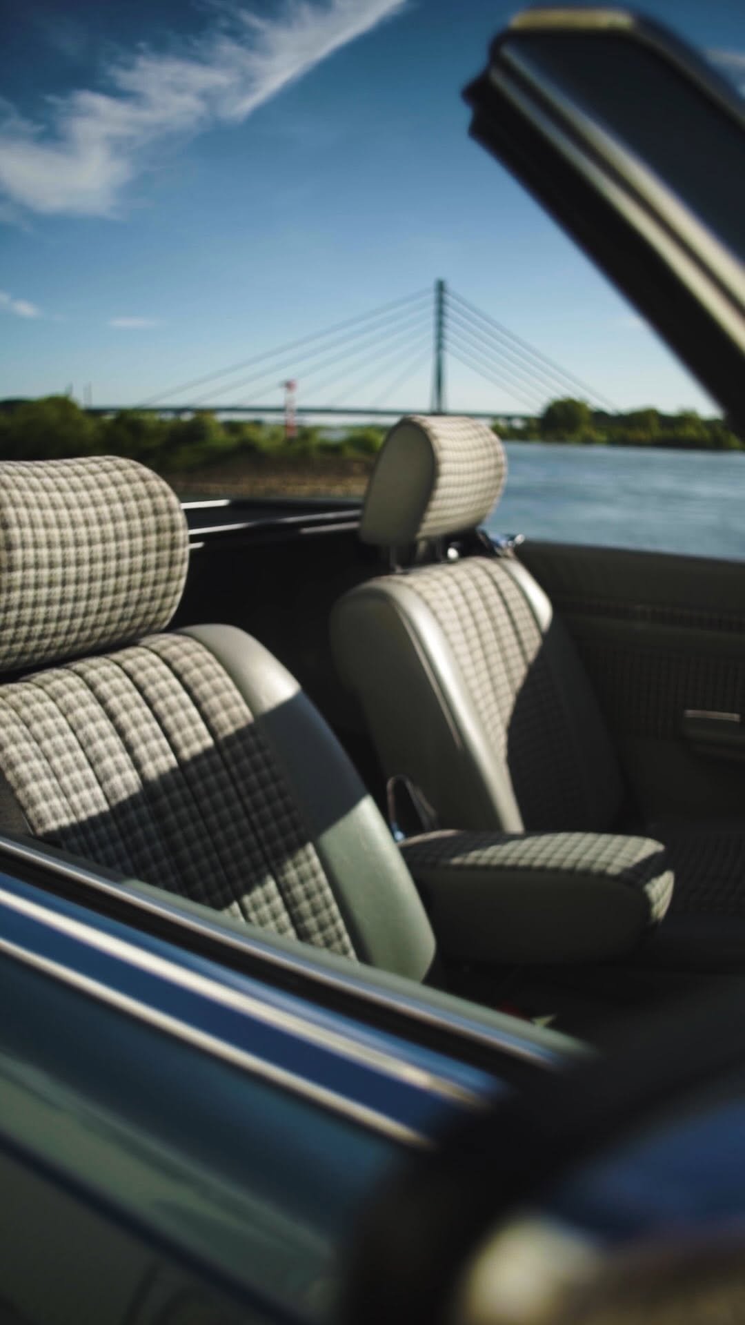 mercedesbenzusa 게시물 이미지: Cruising in an SL is good for the soul.

📸:...