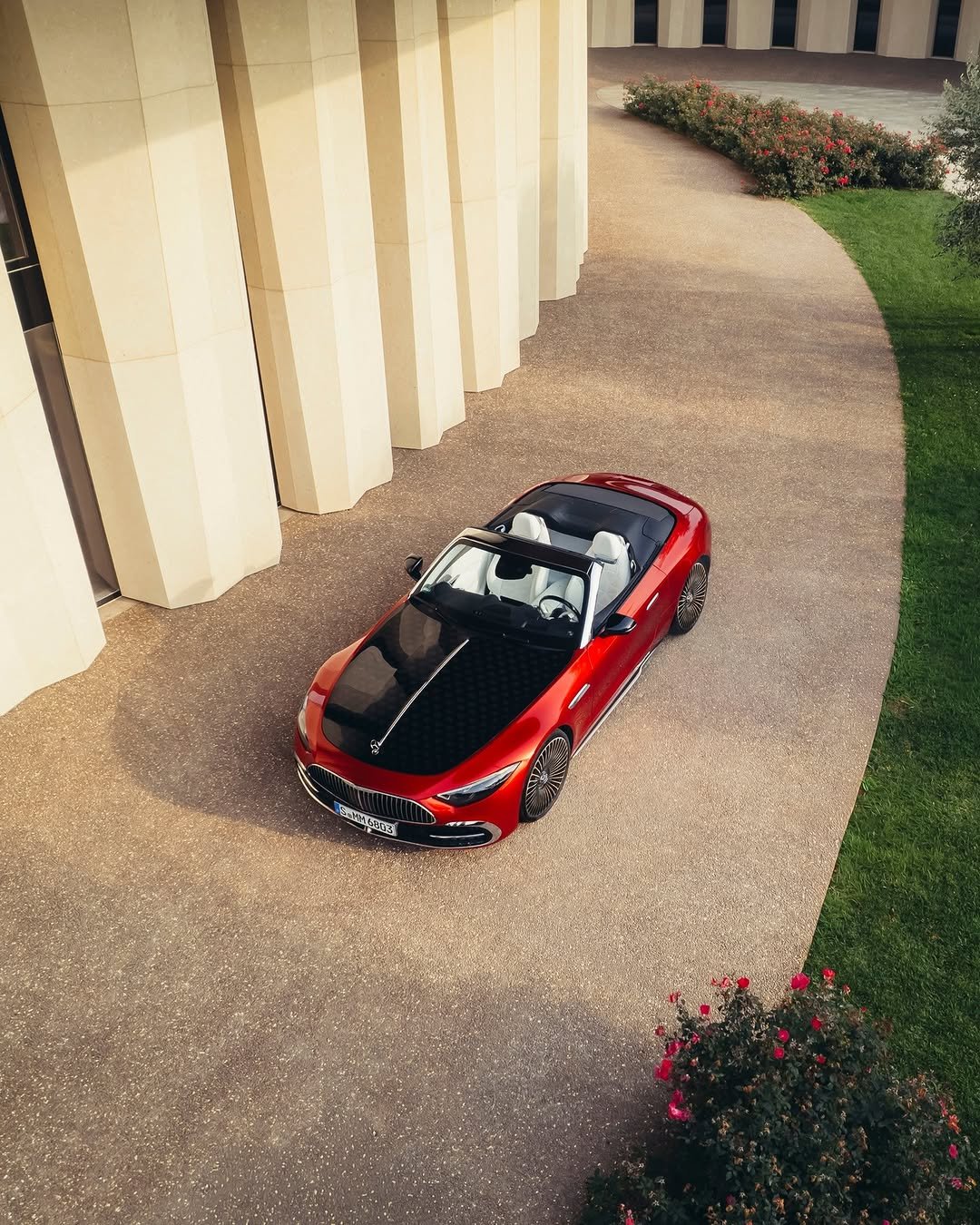 mercedesmaybach 게시물 이미지: A red Mercedes-Maybach SL, a sunny day, and...