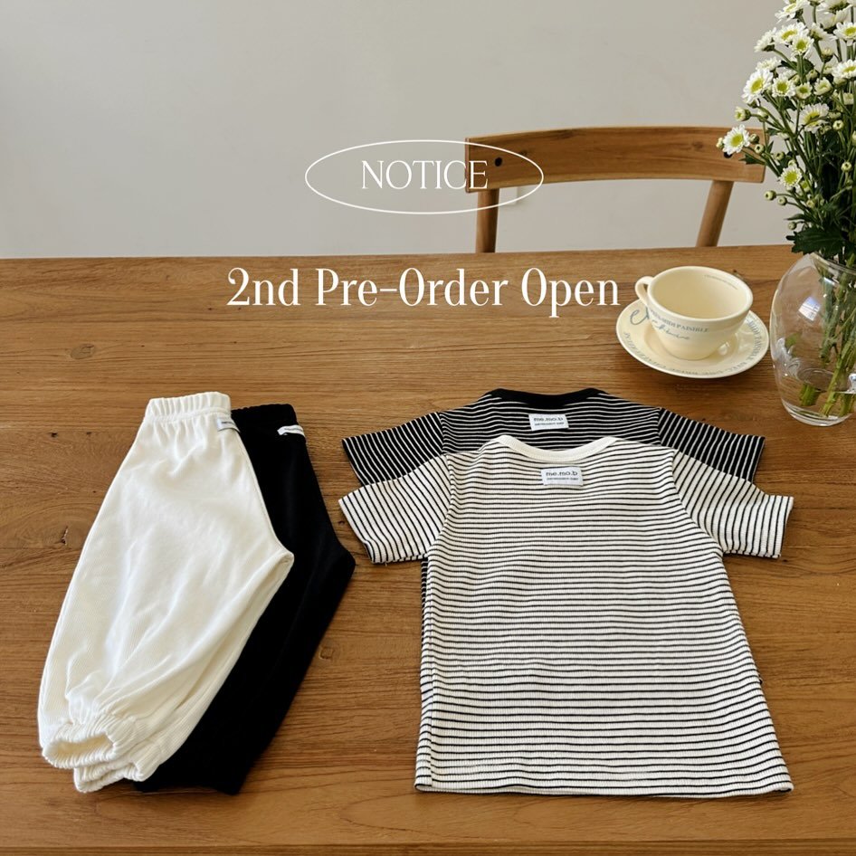 Photo by 메르모던(me.mo.b) on August 04, 2025. May be an image of baby shoes and text that says 'NOTICE 2nd Pre-OrderOp Pre- Order Open MAC .まな'.