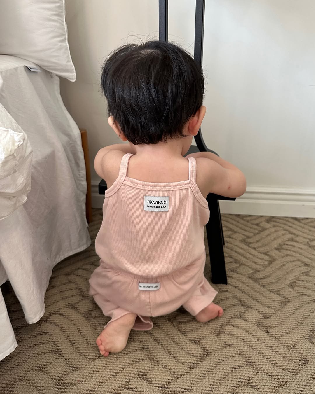 meremodernbaby 게시물 이미지: .
.
나시 세트 핑크🎀
딸기우유빛 핑크 좀 보세요 :)
사랑스러운 컬러감에 실내외...