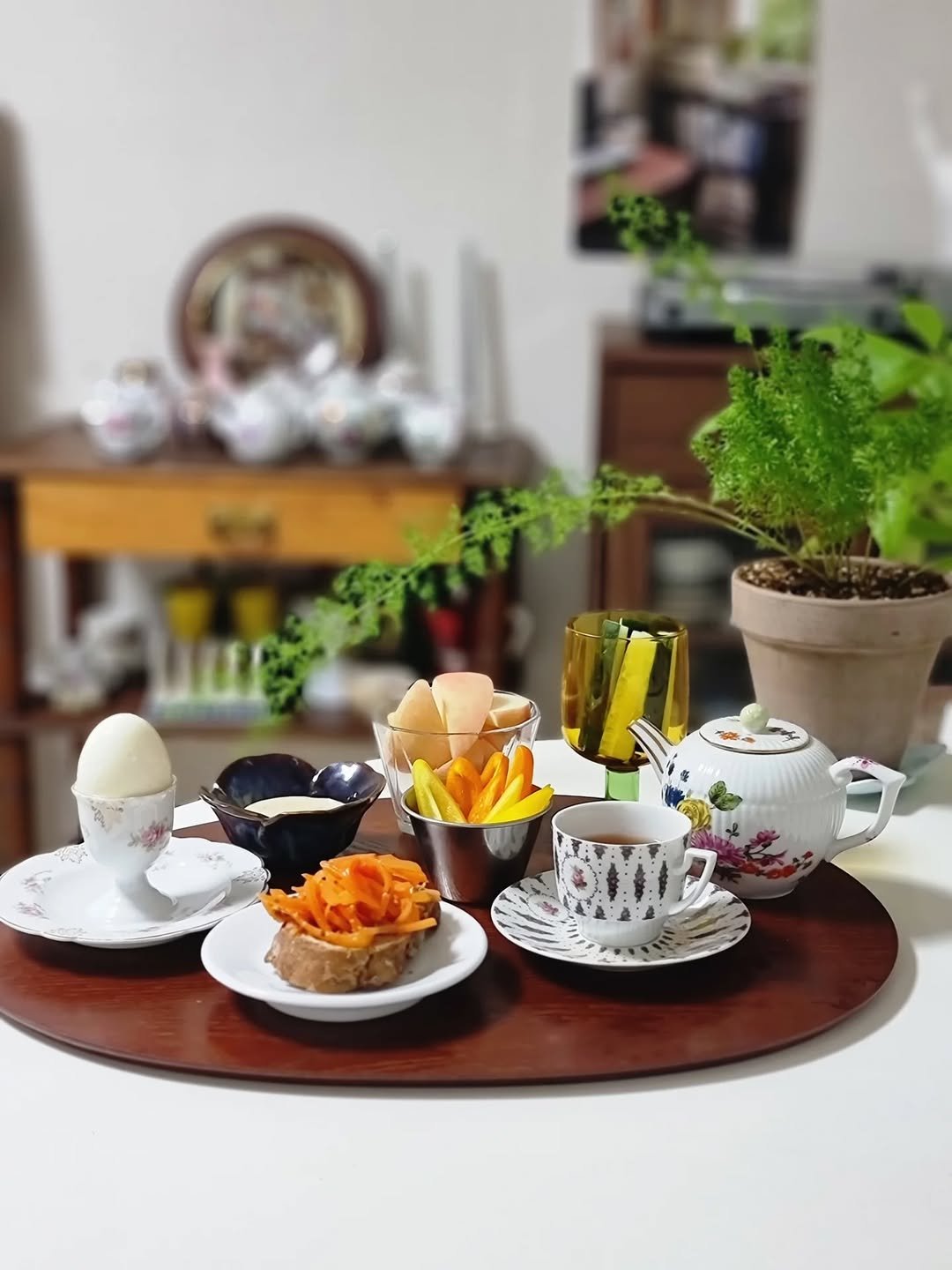 Photo by merry J on August 04, 2025. May be an image of chinaware, teacup, teapot, tea and text.