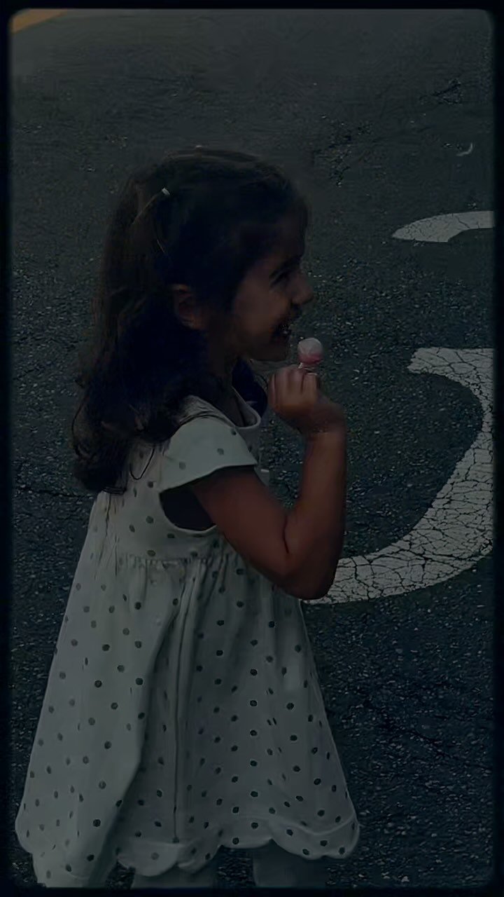 mett 게시물 이미지: My baby, 3 anni tra sorrisi, smorfie, NO...