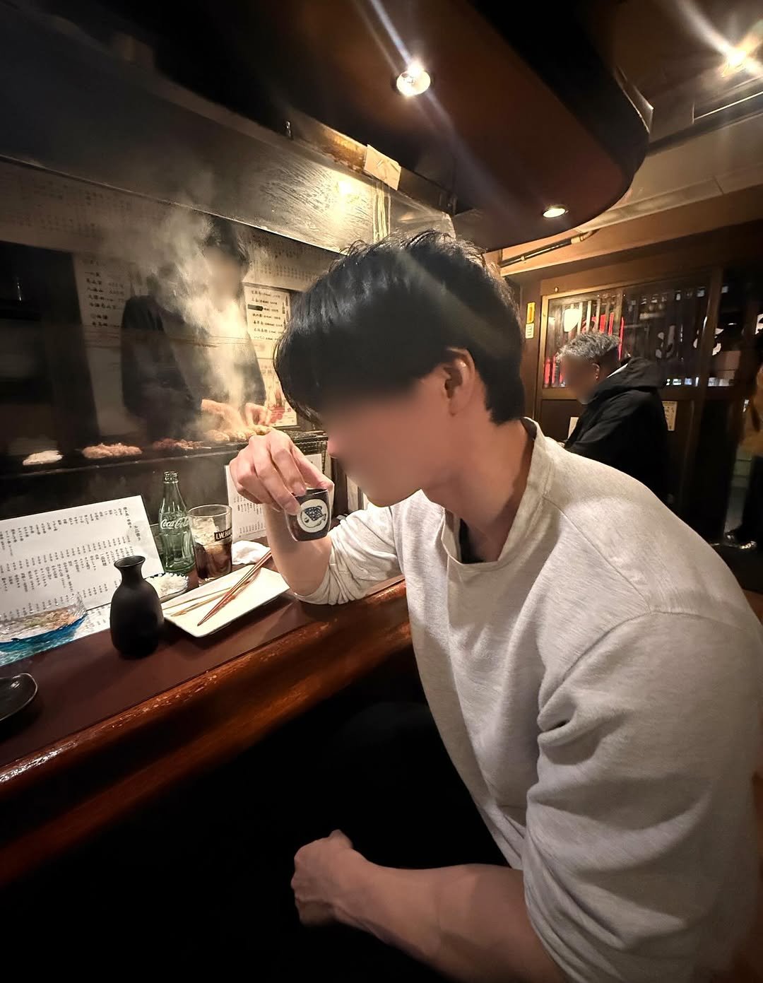 Photo by 筋肉思想家めと (METT) on January 25, 2026. May be an image of smoking, cigarette, cigar and text.