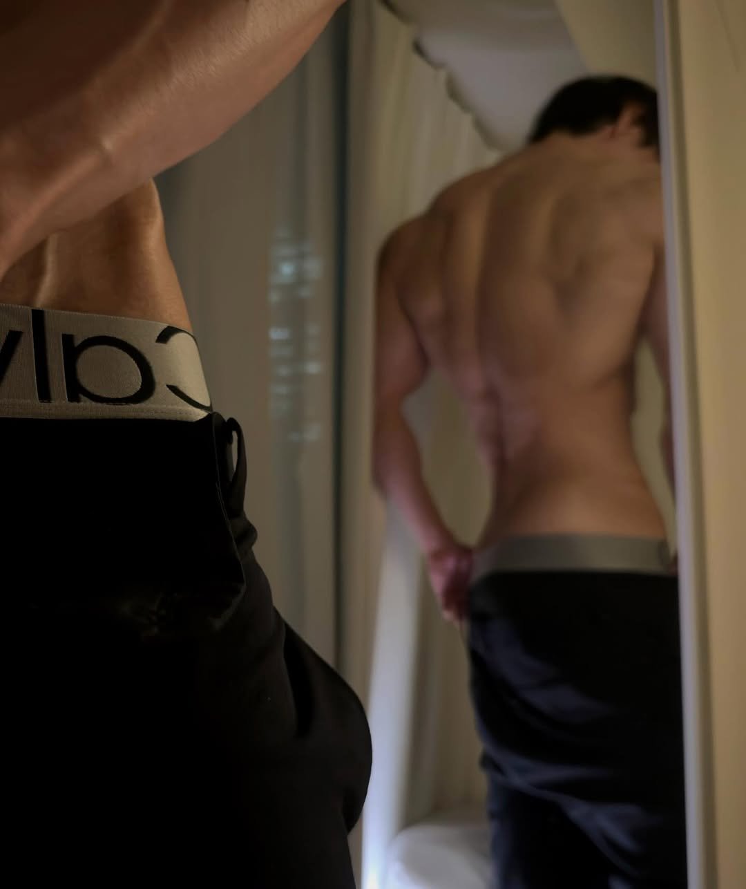 Photo by 筋肉思想家めと (METT) on February 11, 2026. May be an image of one or more people, biceps, people bodybuilding, mirror and text.