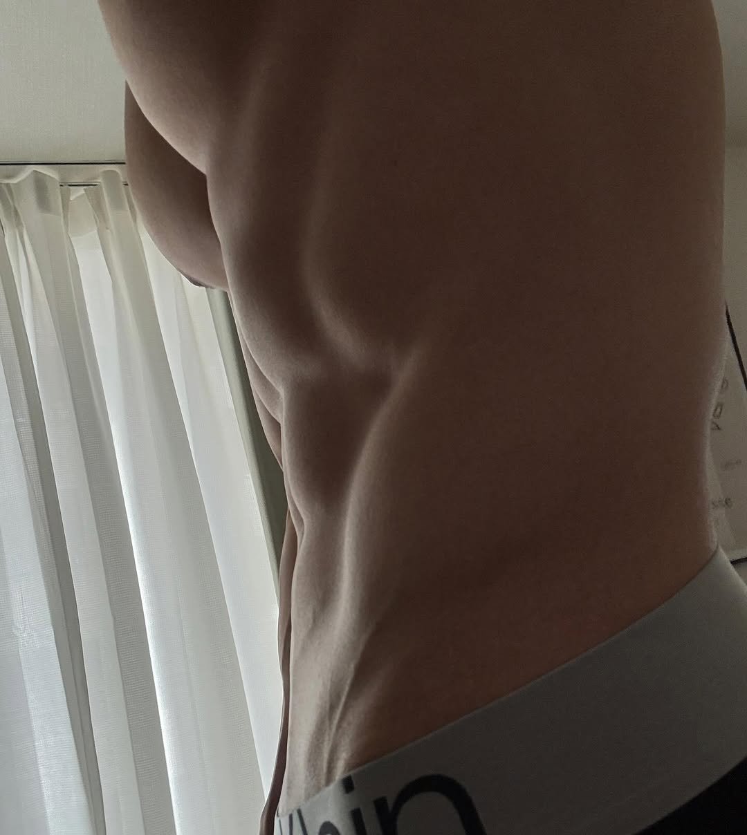 Photo by 筋肉思想家めと (METT) on November 11, 2025. May be an image of one or more people, biceps, people bodybuilding and text.