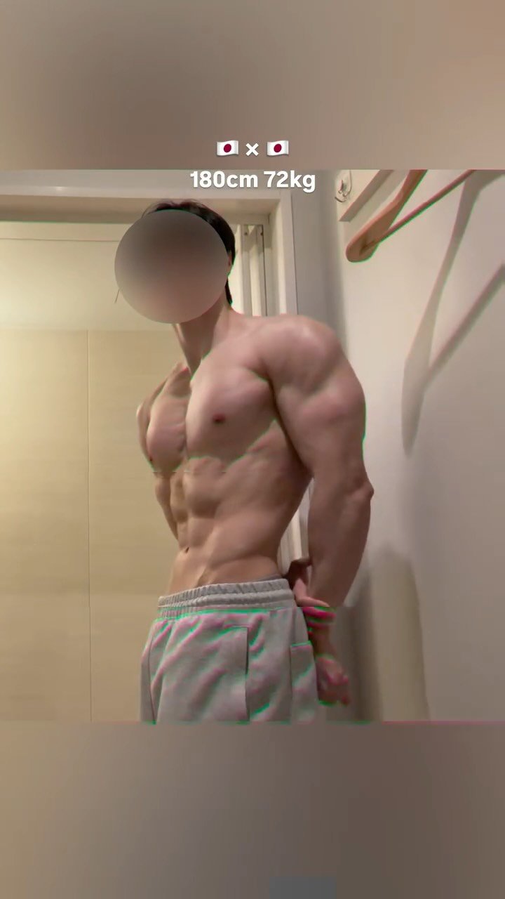 mett0606 게시물 이미지: 細いからもっと食べていく
目標は75〜80kgぐらい！

#筋肉 #筋トレ #fitness...