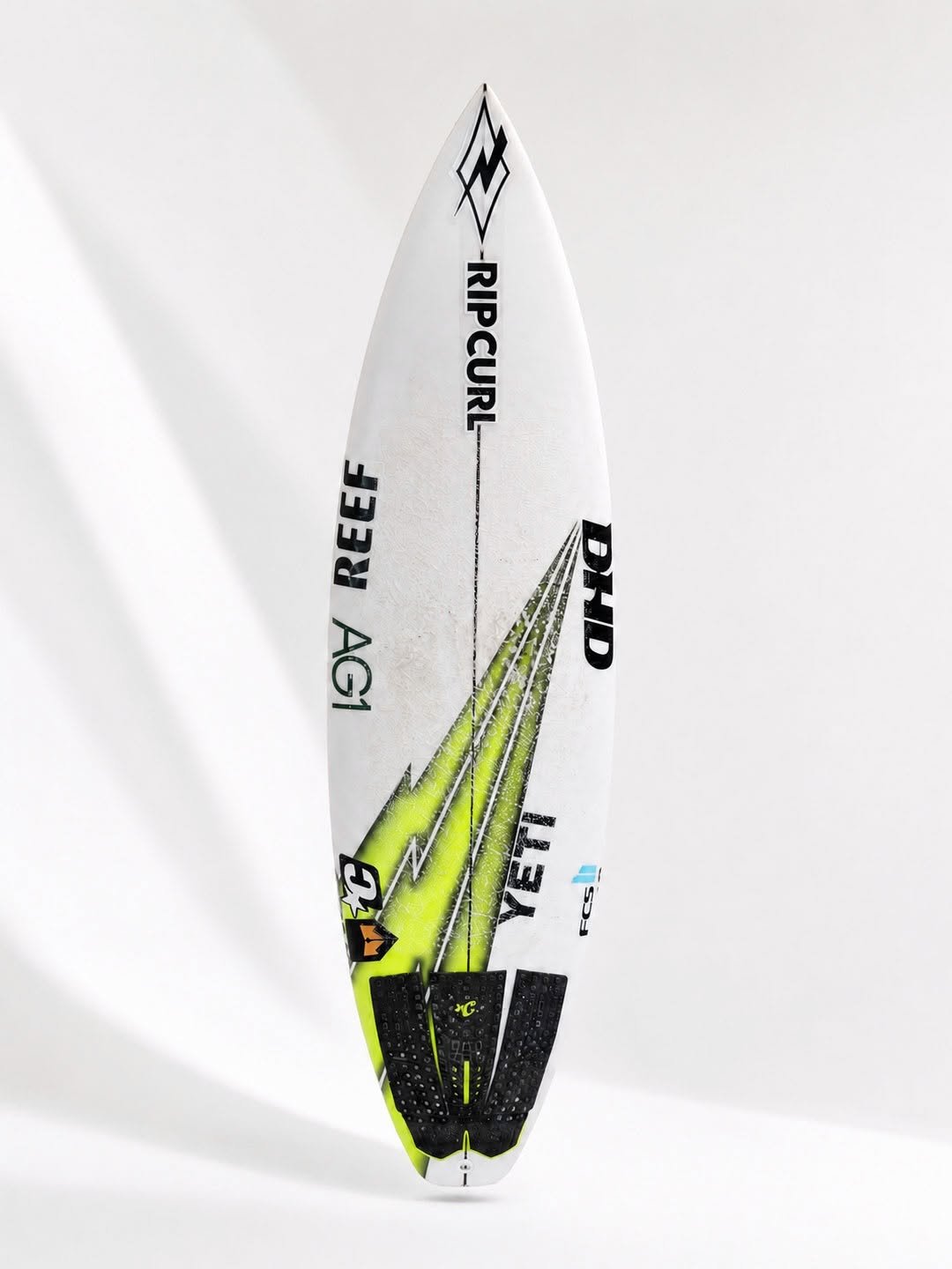 mfanno 게시물 이미지: Mick Fanning
MF Lightning 
5’ 10” x 19” x 2...