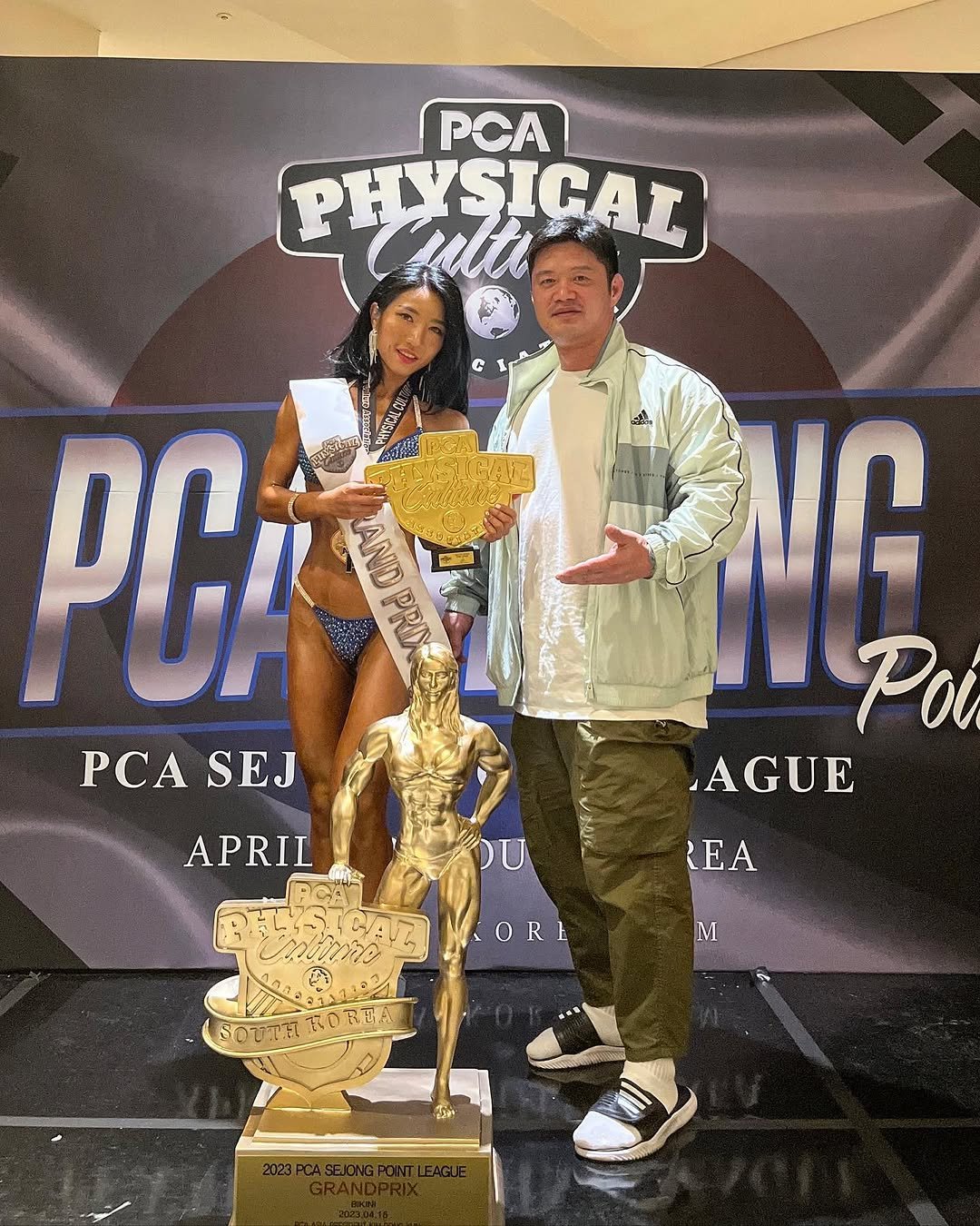mi___k_ 게시물 이미지: 존경하는 스승님, 매니저님과 
함께하는 2번째 시즌 시작!
비키니 오픈🥇...