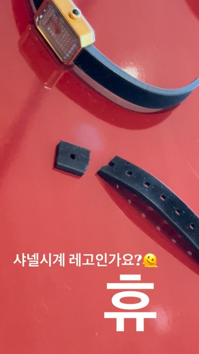 mihee2351 게시물 이미지: 아니아니 이게 무슨일이죠?
하하하
뚝뚝 끊어지는중