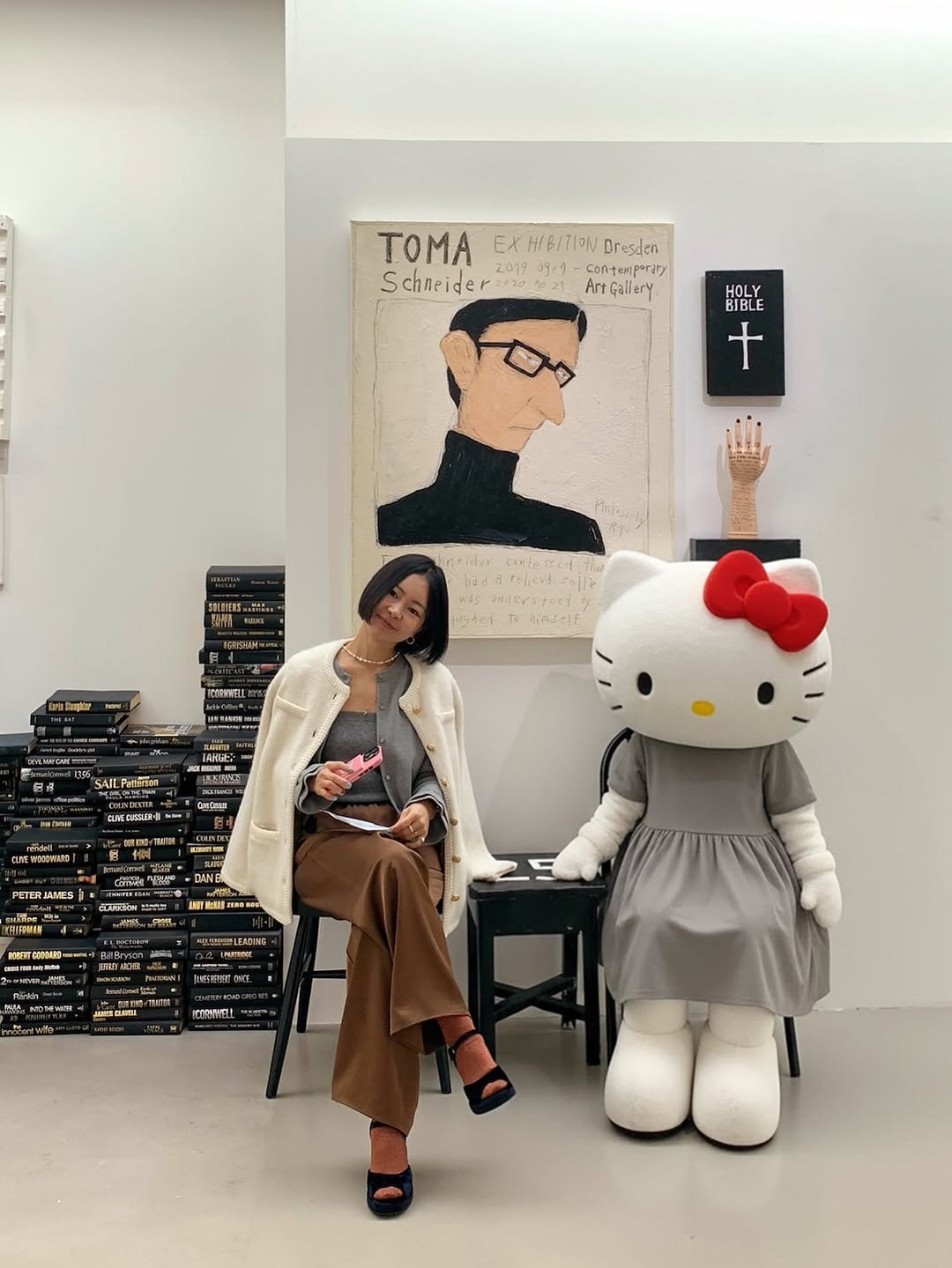 Photo shared by 김미희 on October 21, 2025 tagging @ki_mmi_studio. May be pop art of text.