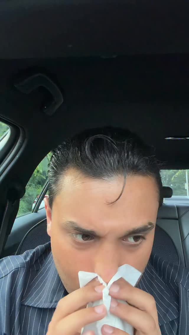 mika 게시물 이미지: Er liebt es einfach 😶‍🌫️