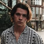 joel_courtney 프로필 사진