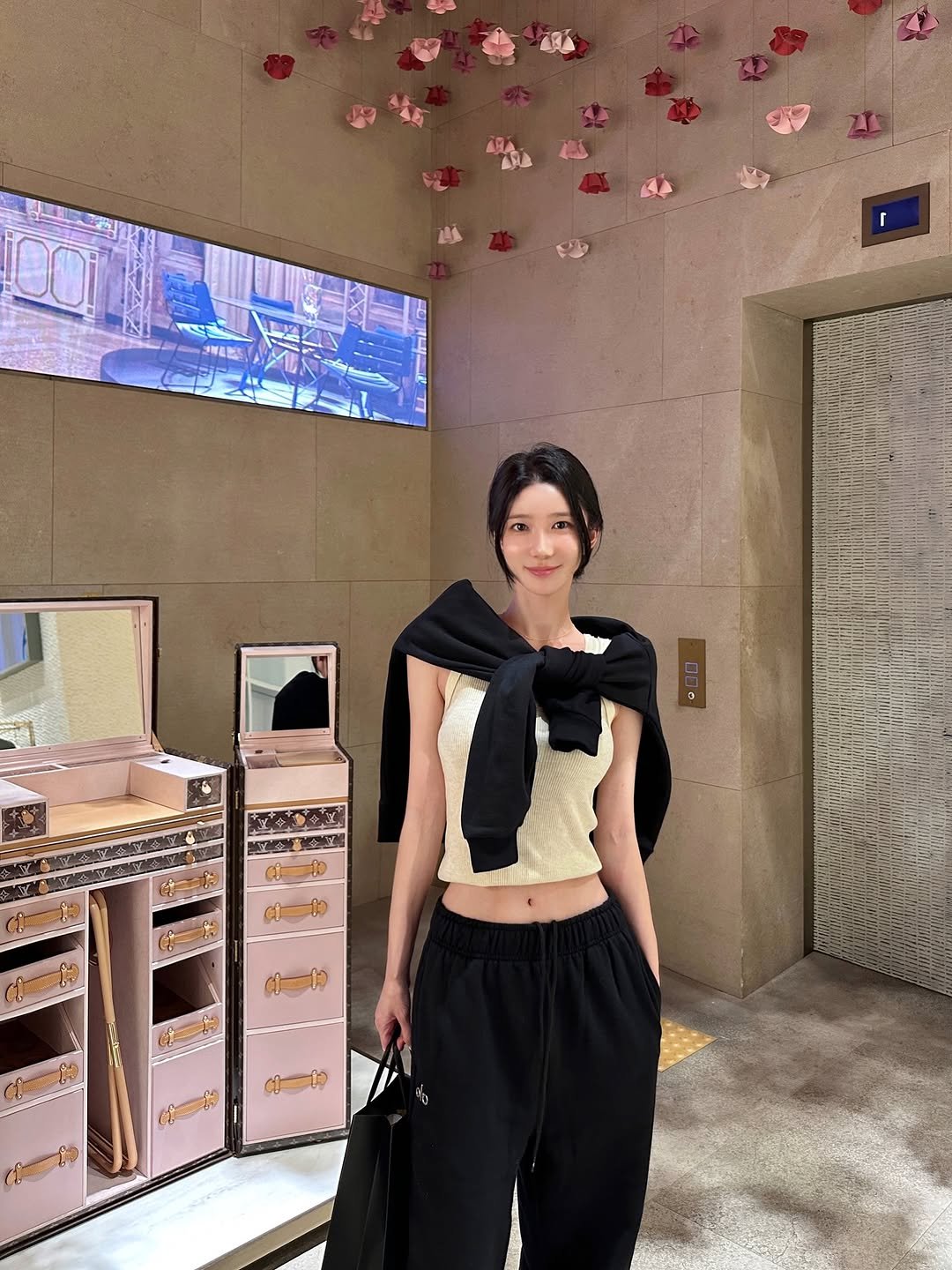 Photo by 김민희 on October 21, 2025. May be an image of text.