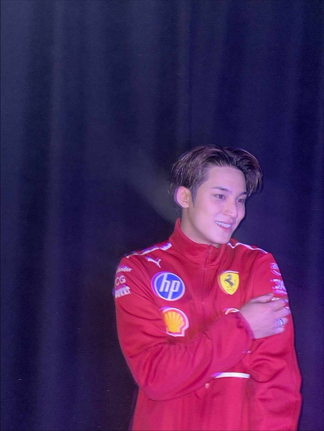 Photo by 김민규 on October 27, 2025. May be an image of racing vehicles, jacket, costume and text that says 'Andler G মথ hp'.