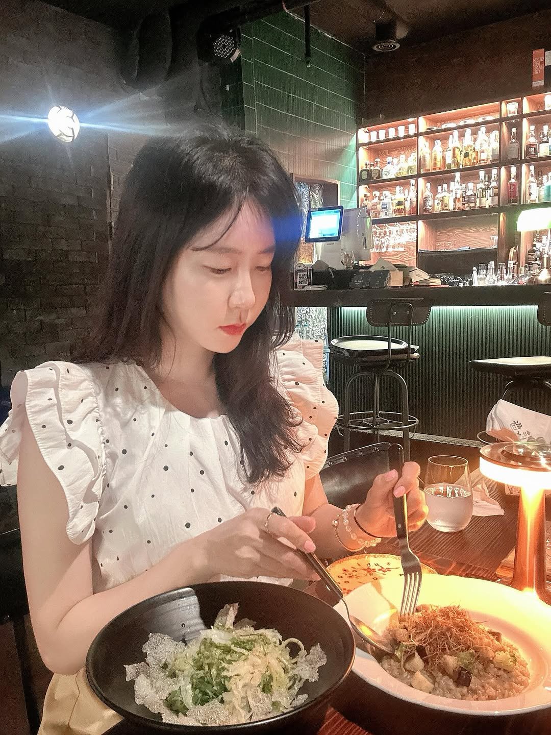Photo by 메이앤 • Beauty Fashion Lifestyle on August 11, 2025. May be an image of 1 person, ramen, noodles and text.