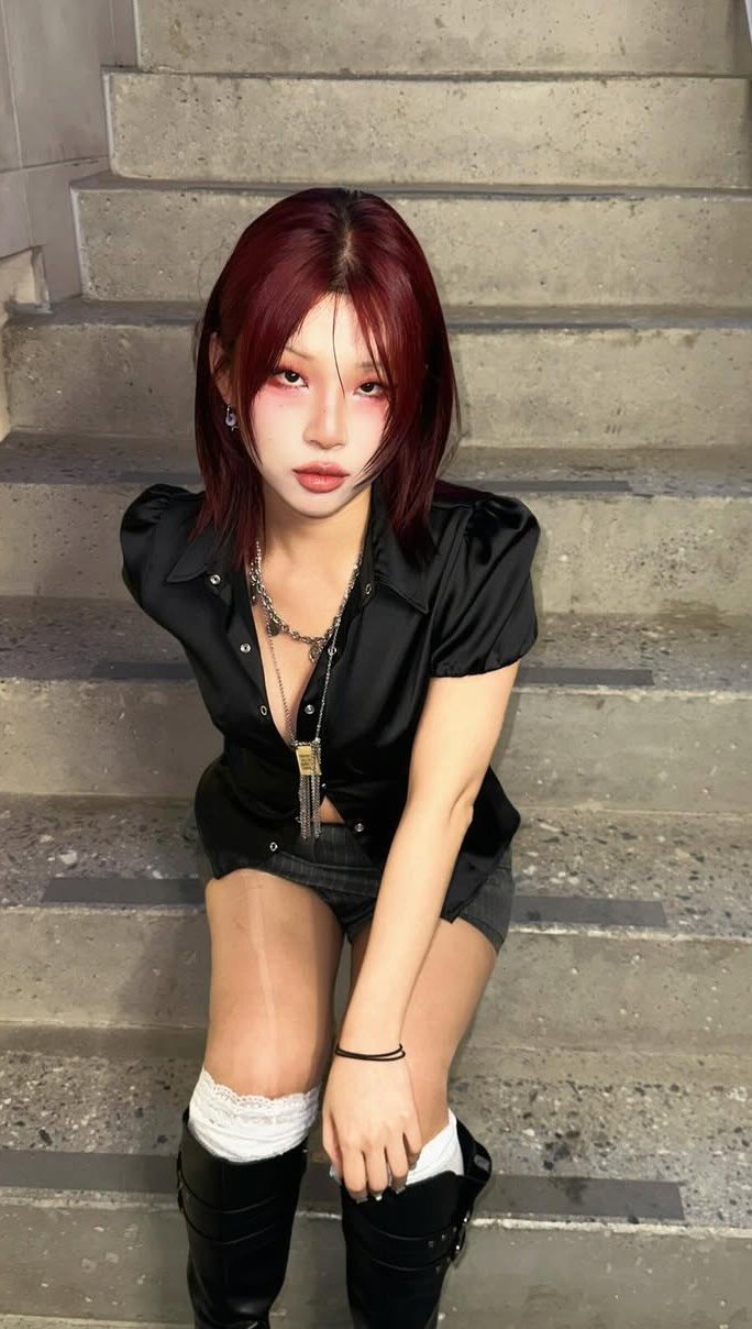 mine.d_jungwon 게시물 이미지: 다른 레드샴푸와 달리
사사키 레드샴푸는 보라빛이 아니라 더 예쁜거 같아요!