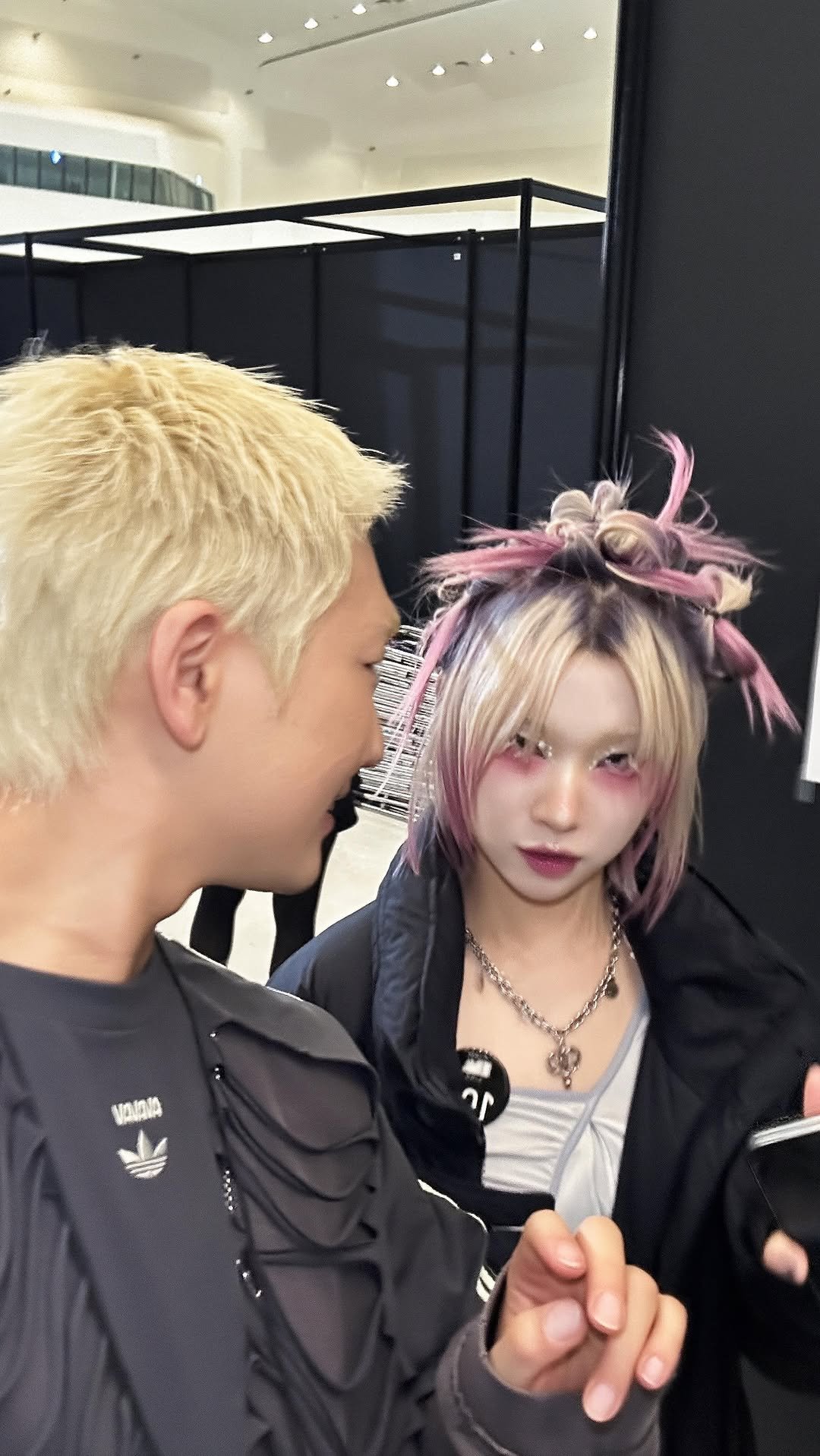 mine.d_jungwon 게시물 이미지: 함께 심었던 작은 꽃이 피어나는 과정 🌹DA-link 2025

모델을 구하지 못해...