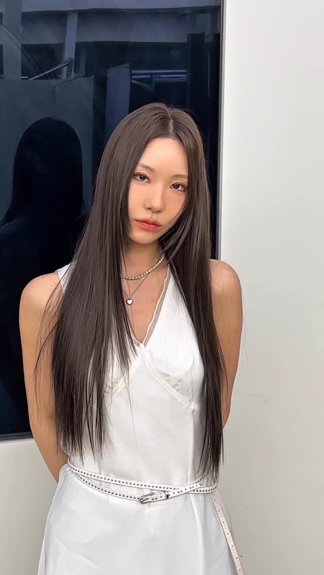 mine.d_jungwon 게시물 이미지: 웨딩 전에는 이렇게 염색 하기✨

웨딩 앞두고 염색 고민중이라면
이 컬러로...
