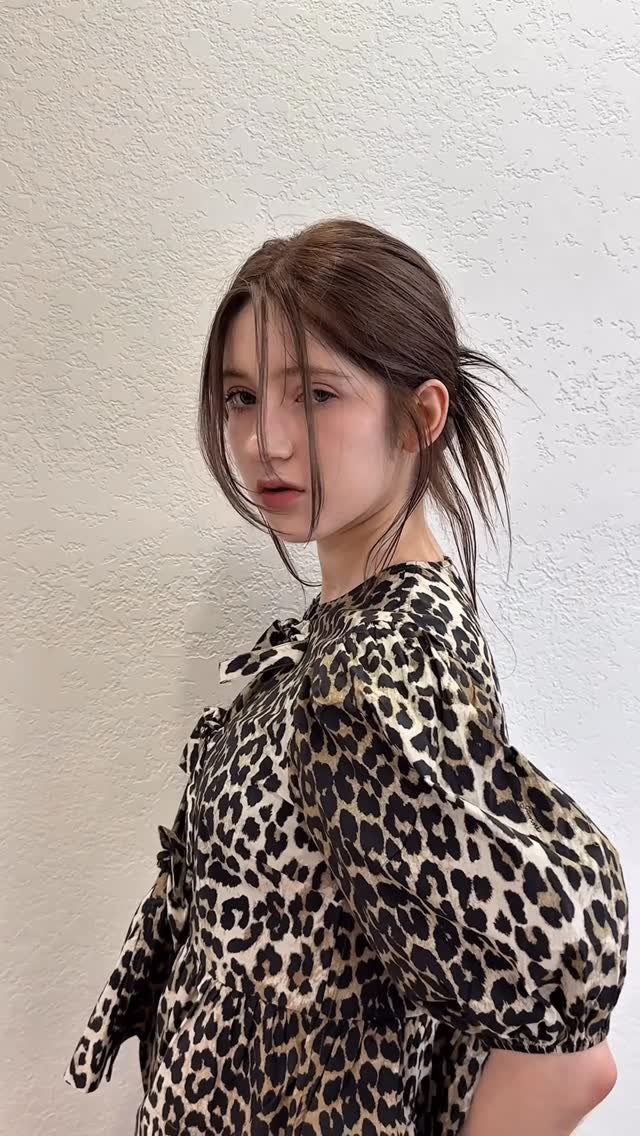 mine.d_jungwon 게시물 이미지: 제 브라운이 유독 뽀용한 이유입니다

사용하는 모노톤(회색,애쉬) 염색약의 베이스가...