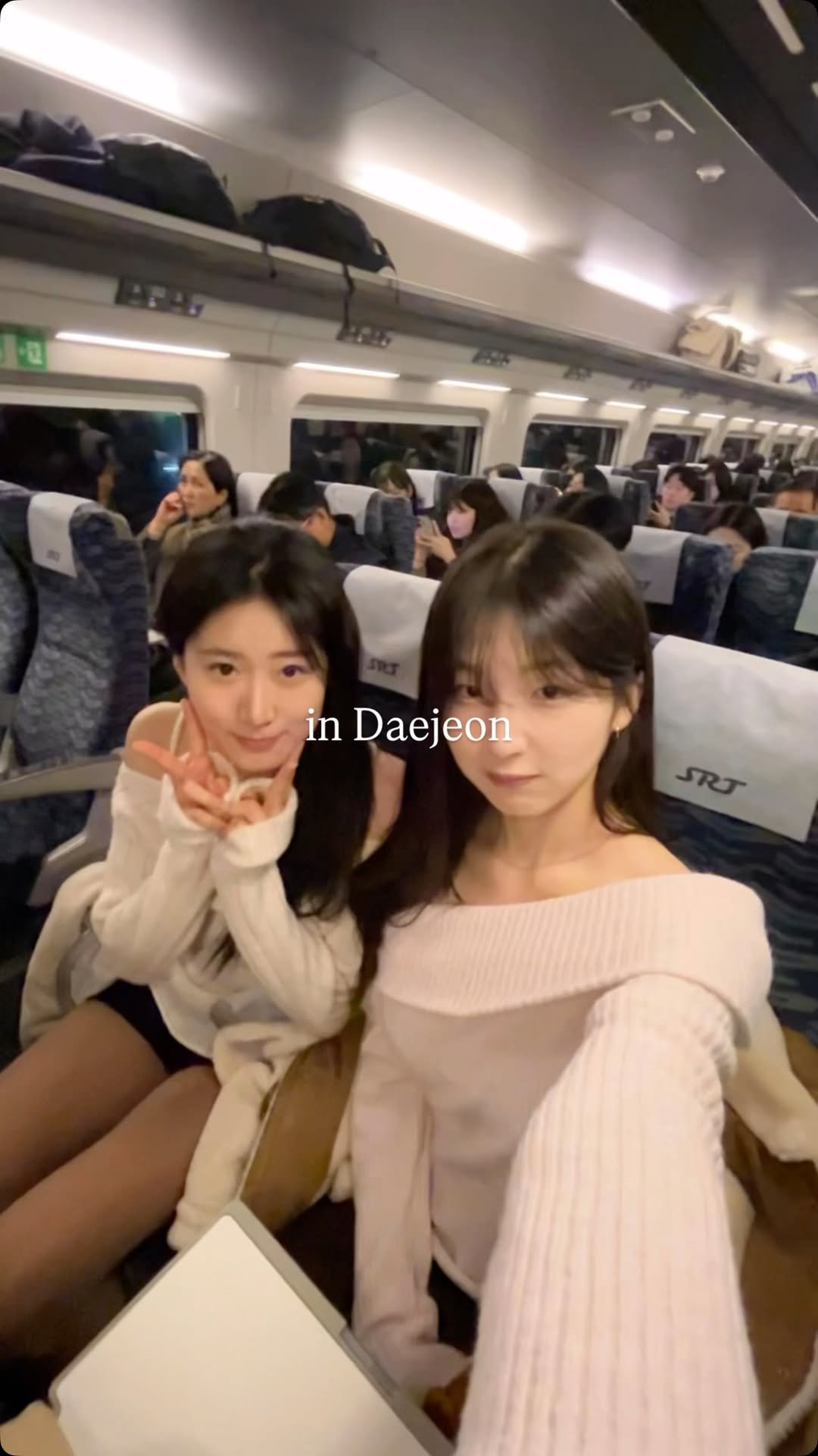 ming1ook 게시물 이미지: 키큰녀들 여행 (성심당 사랑해.......)

#키큰녀코디 #오프숄더코디...