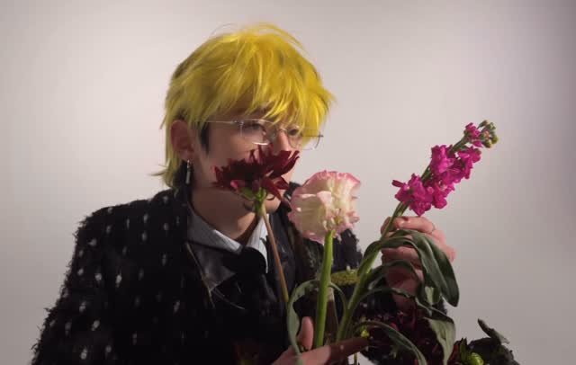 ming_weilai 게시물 이미지: Which one