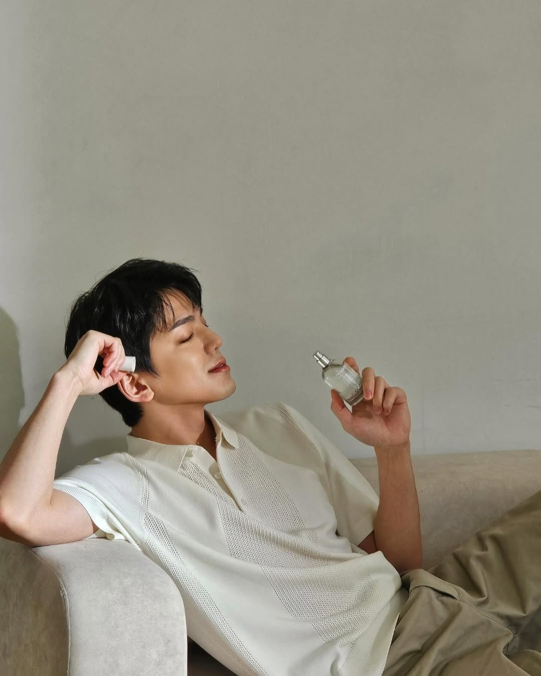 Photo shared by 김민규 on March 30, 2024 tagging @malinandgoetz.