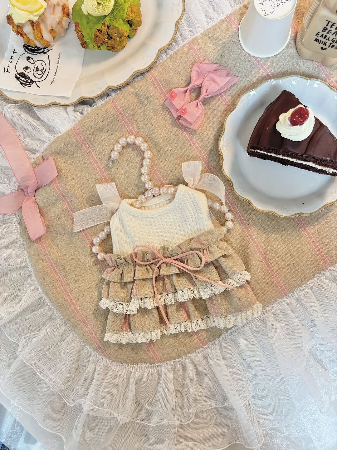 Photo by 밍구르 | MINGUR on October 10, 2025. May be an image of lace and text.