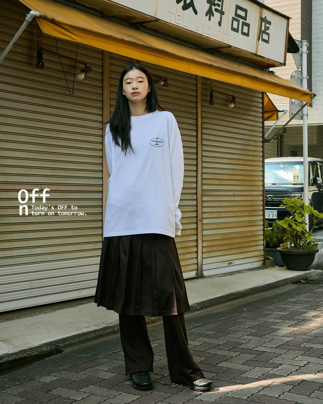 Photo by MINIMALPROJECT on August 17, 2025. May be an image of 1 person and text that says 'E 公料品店 off n turn on tomorrow. Ow. Today OFF to'.