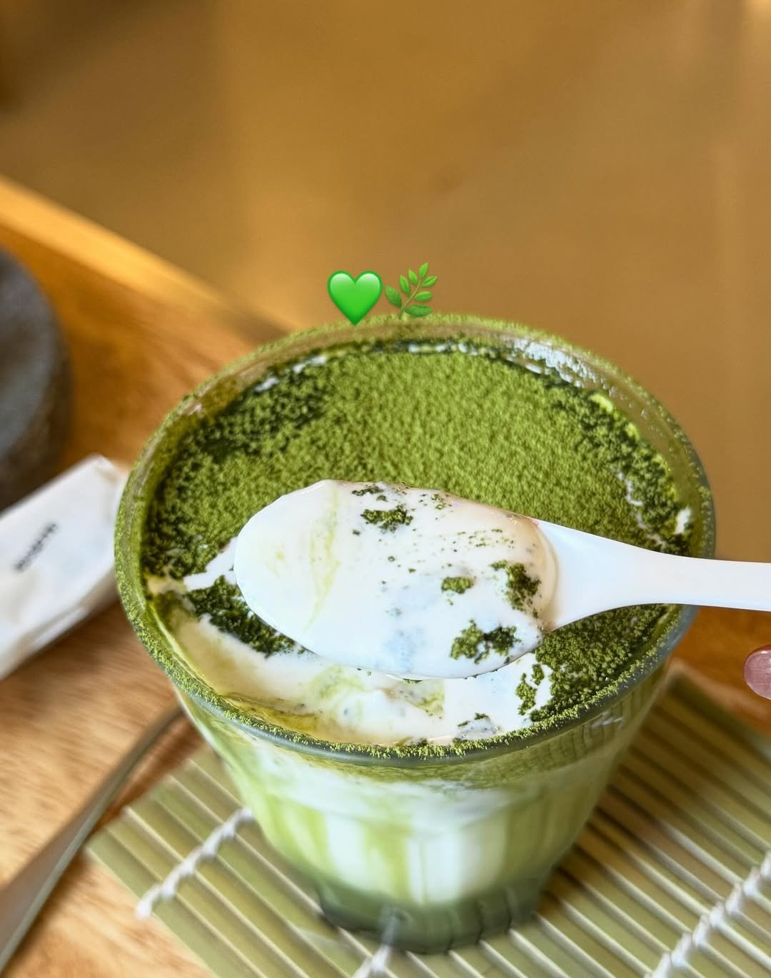 Photo by 드림캐쳐 지유 on October 19, 2025. May be an image of tiramisu and tea.