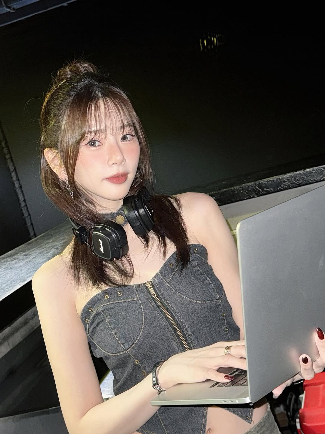Photo by 드림캐쳐 지유 on August 10, 2025. May be an image of 1 person, hair and text.
