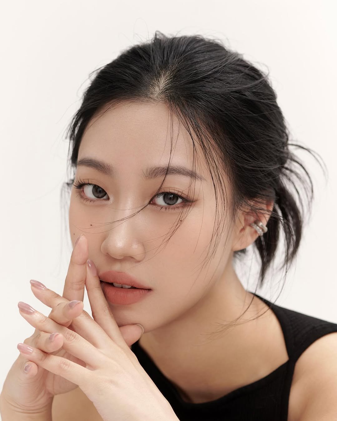 minsco_ 게시물 이미지: NEW PROFILE📸
Concept 2. 그윽한배우상

제 최애컷이에요🖤
헤어쌤의...