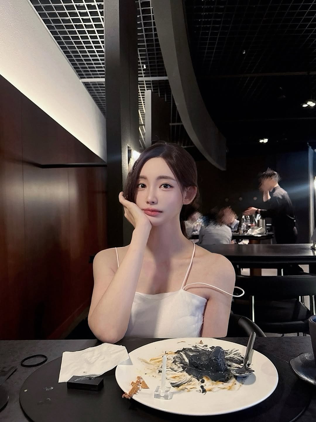 Photo by 민선 (Gwak Min Seon) on September 03, 2025. May be an image of 2 people.