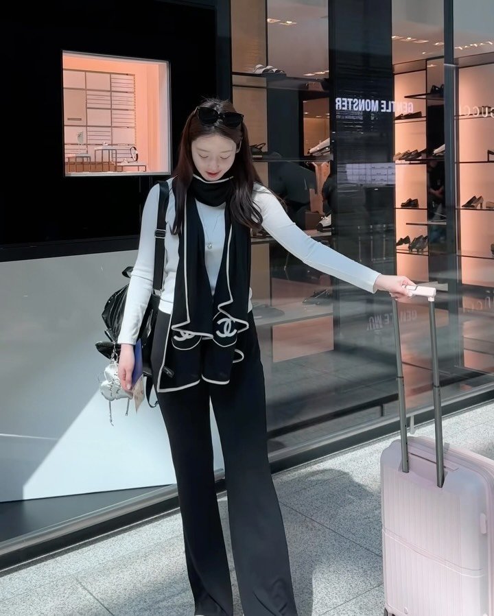 minsshop_jm 게시물 이미지: 민스샵으로 달려가세요! 의류 모두 오픈 했어요!

1. 마법의 다리라인 밍크바지 _...