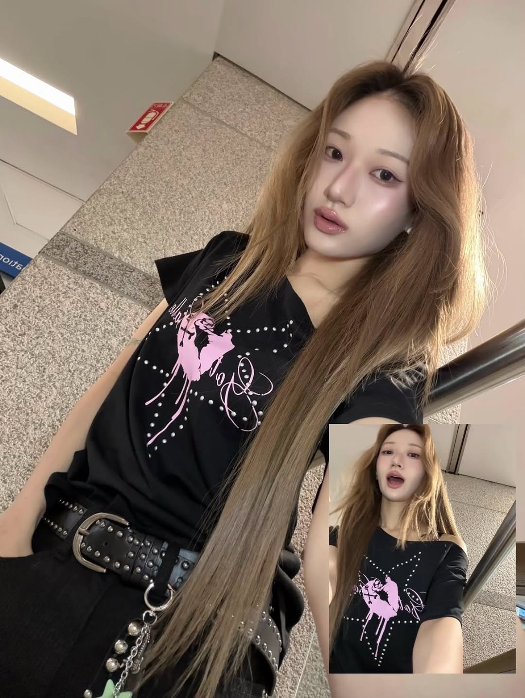 Photo by 홍대미용실 미뉴잇 미유 /홍대탈색 /백금발/애쉬베이지/블랙빼기/복구탈색/뿌리탈색 on April 28, 2026. May be an image of one or more people, hair, top and text.