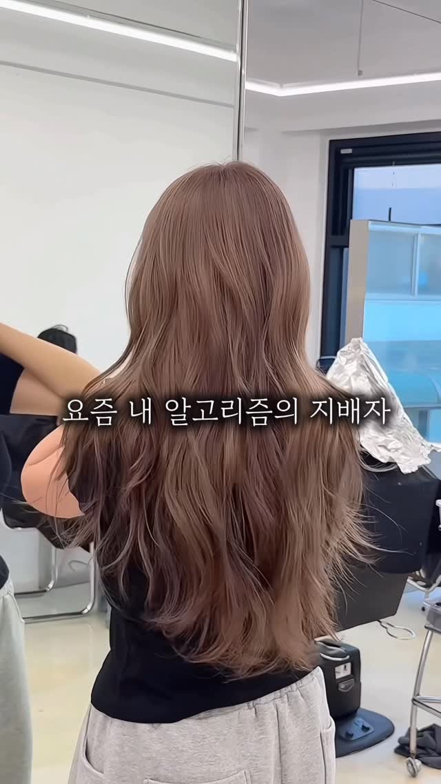 minuit_miyu 게시물 이미지: 요즘 내 알고리즘에 베이지가 많이 뜬다 ? 

그만큼 이유가 있어요 ! 

적은...